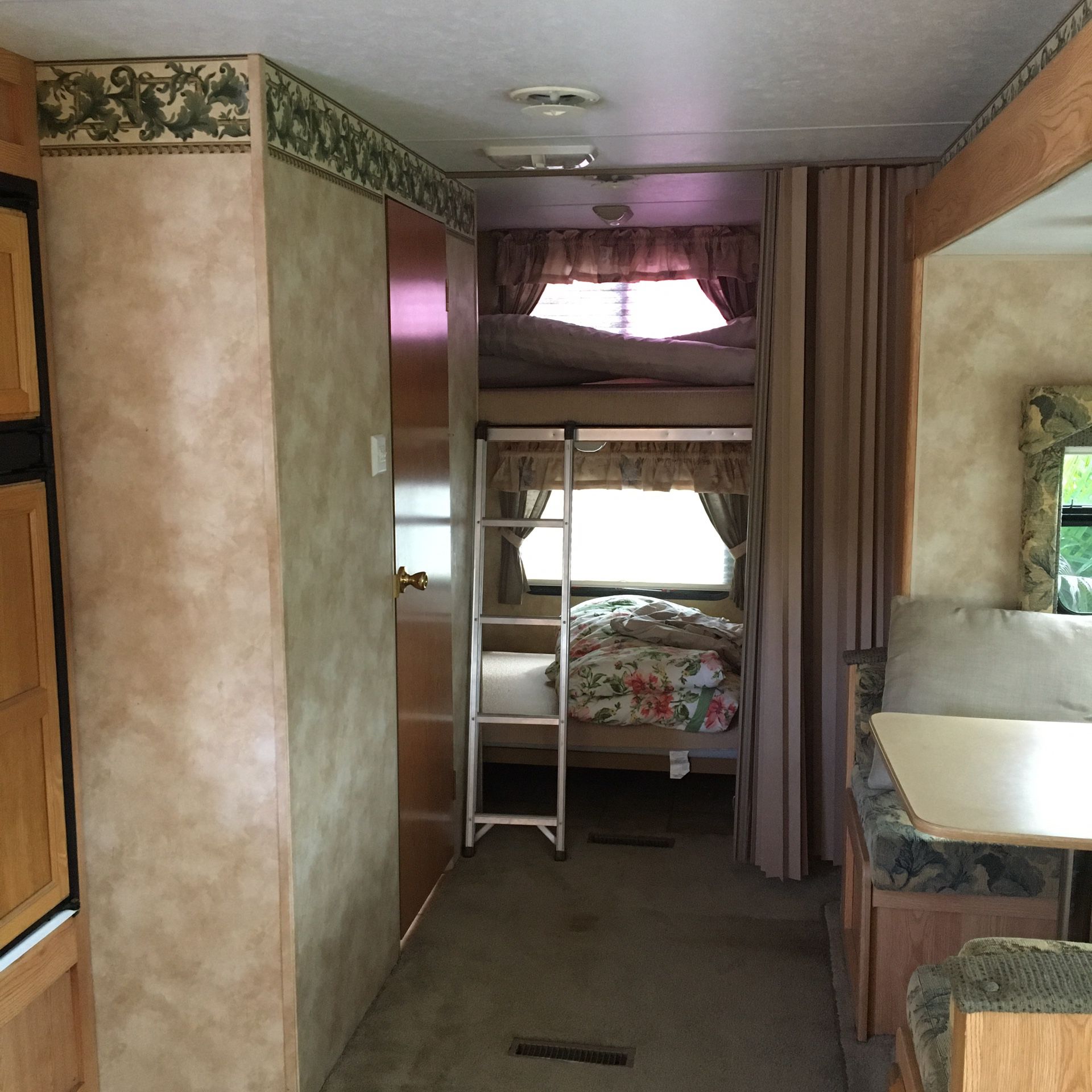Laredo Keystone camper trailer