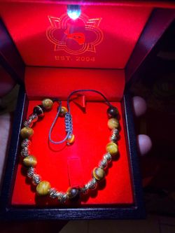 Gold bead tiger eye bracelet