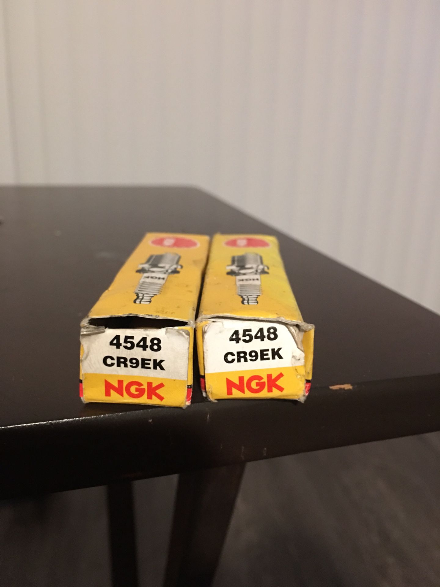 NGK 4548 CR9EK Spark Plug QTY2