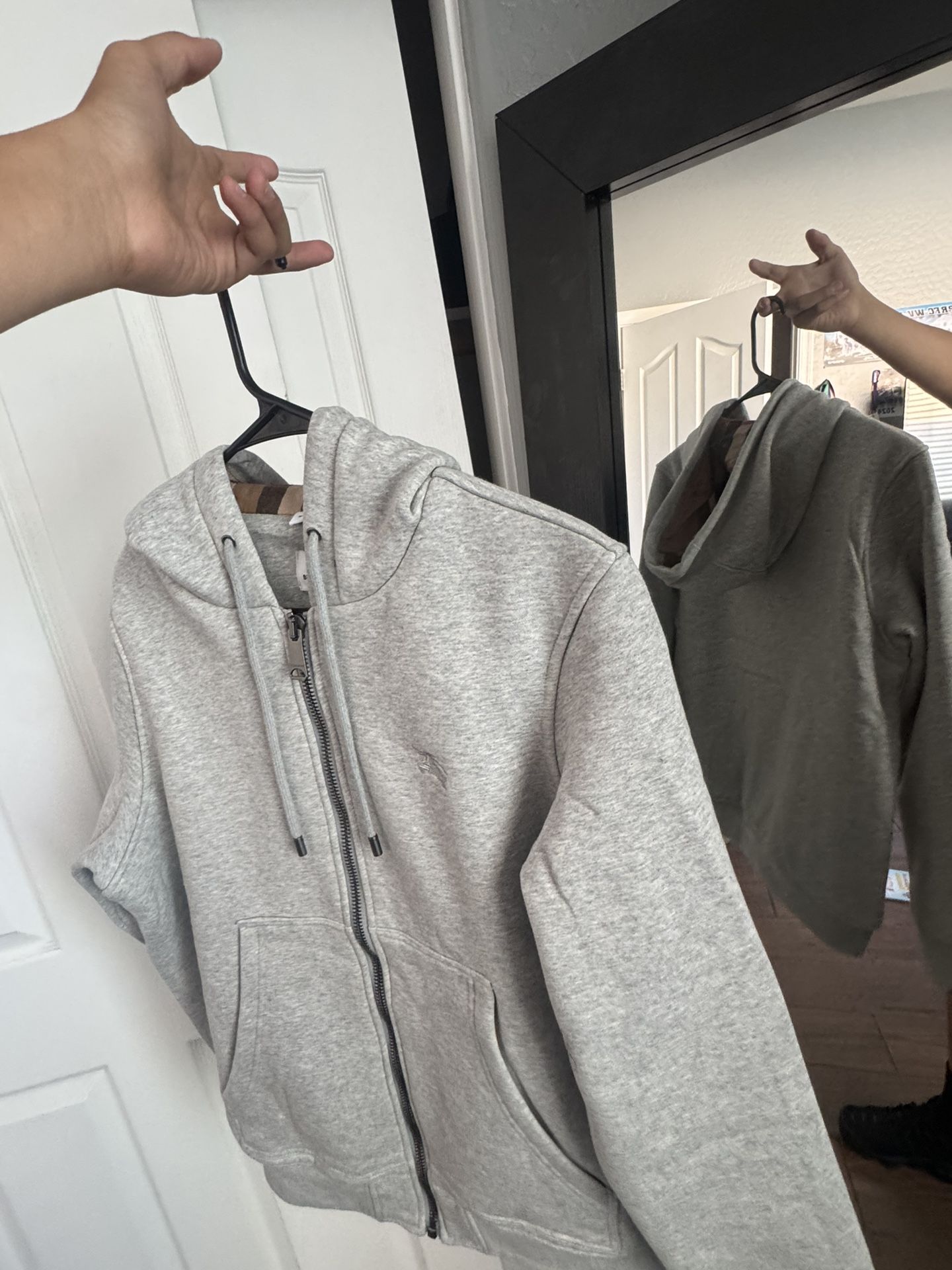 Burberry sweater