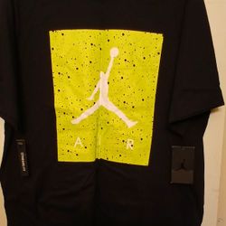 Jordan Shirt.       New