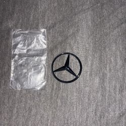 Mercedes Logo to put on hood