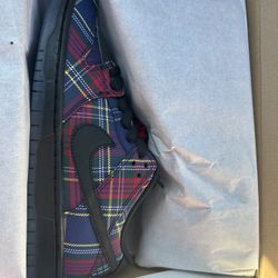 Nike SB Dunk Nardwaur 