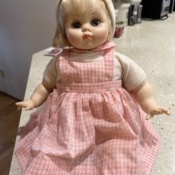 1980 Madam Alexander Baby Doll Sisters