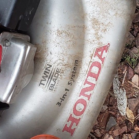 Honda Lawn Mower And Echo Weedeater 