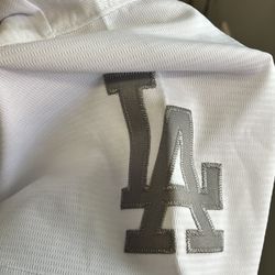 Dodgers Jersey , Gray LA WOMENS MEDIUM MAJESTIC  CLASSIC 