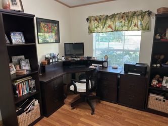 Pottery Barn – Bedford Desk Collection