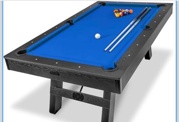 7 foot foldable pool table like new