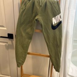 Boys Nike Joggers Size Medium 