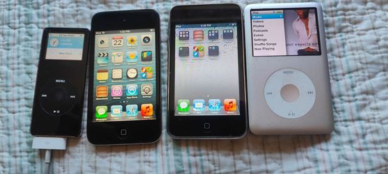 4 different iPods 4gb nano, 8gb, iPod touch, 64gb iPod touch, and 160gb iPod class.