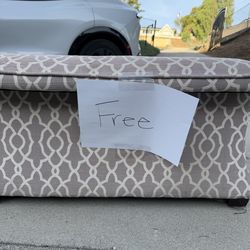 Free ottoman