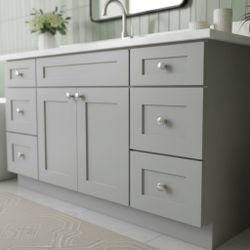 60” Light Grey Master Bathroom Vanity – Solid Wood + Quartz