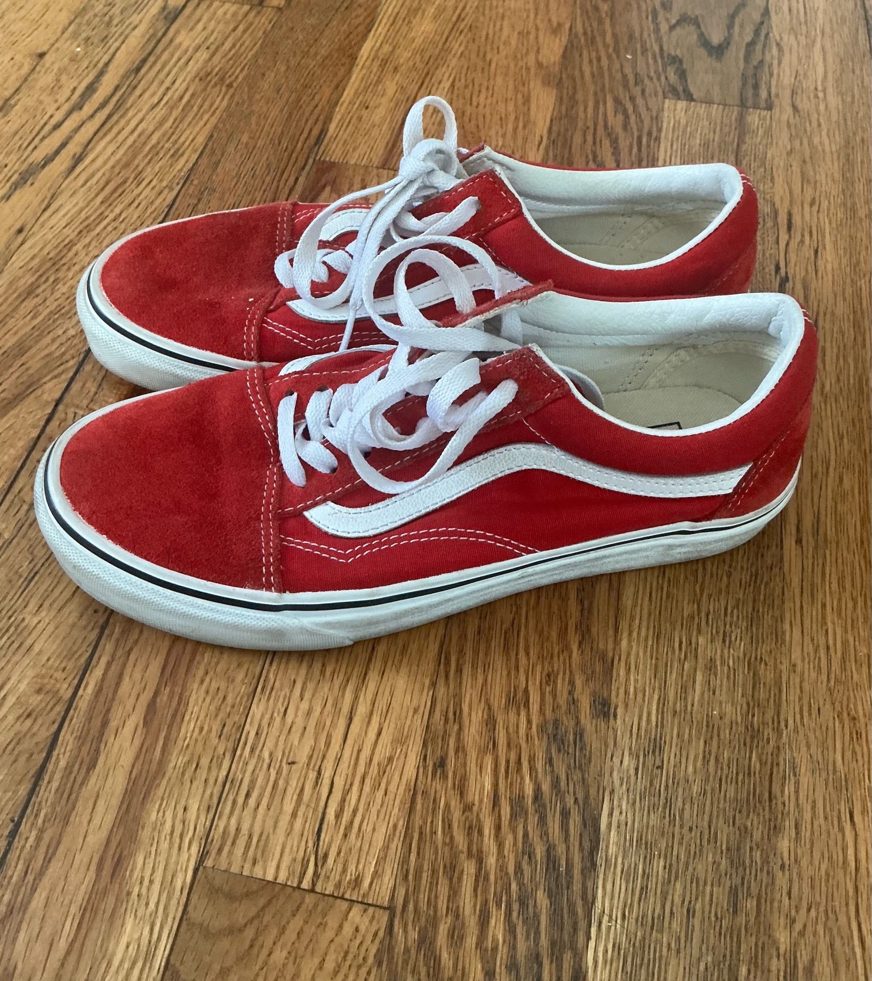 Women Red vans shoes