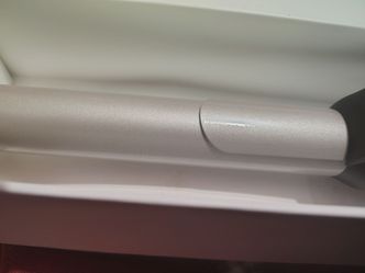 Brand new curling iron