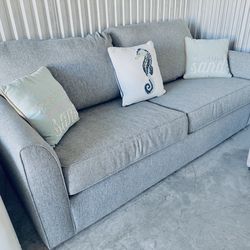 Stunning Upscale Robb & Stucky Modern Coastal Queen Sleeper Sofa(Mattress Never Used)