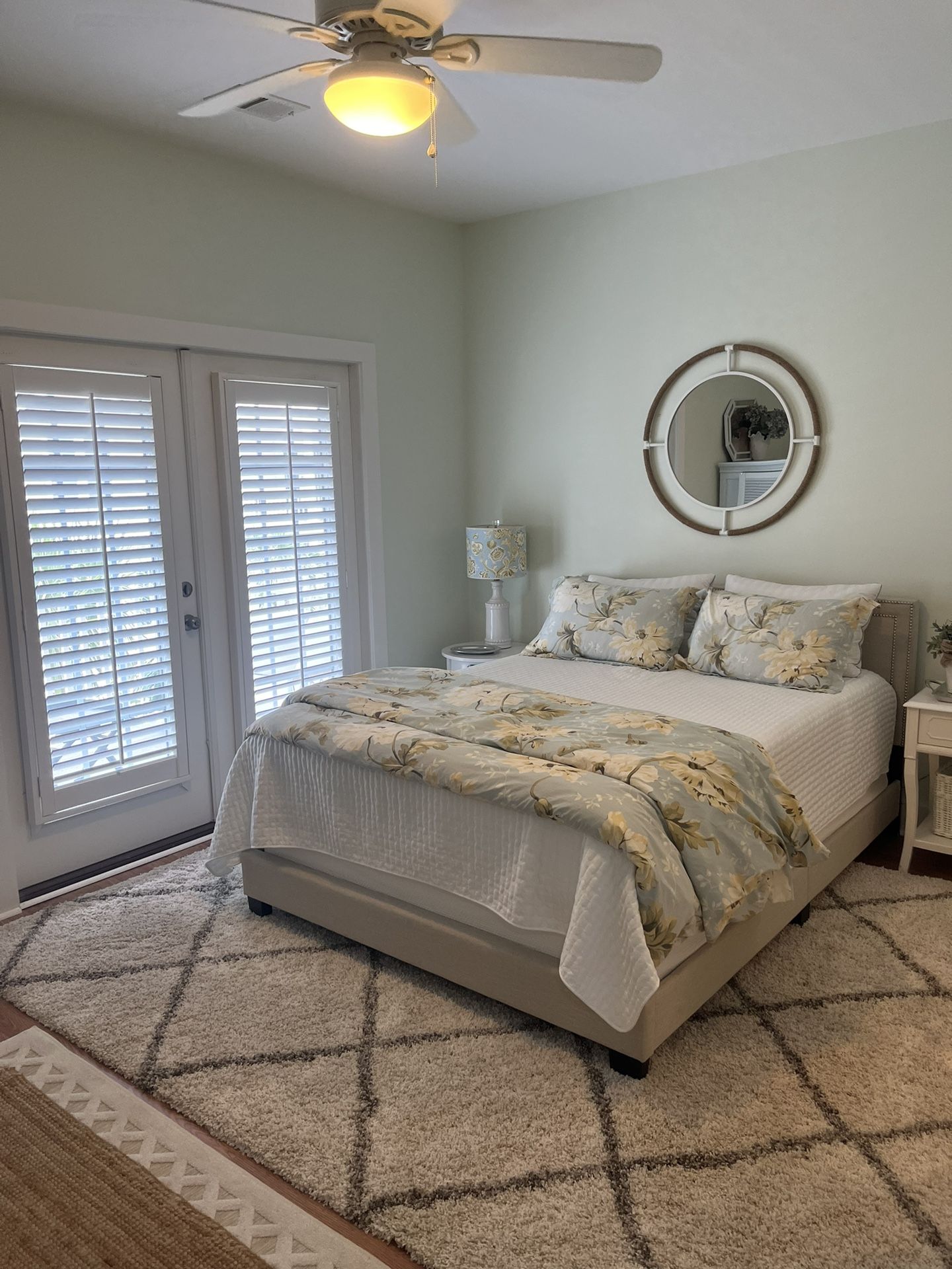 Queen Bed With Box Spring