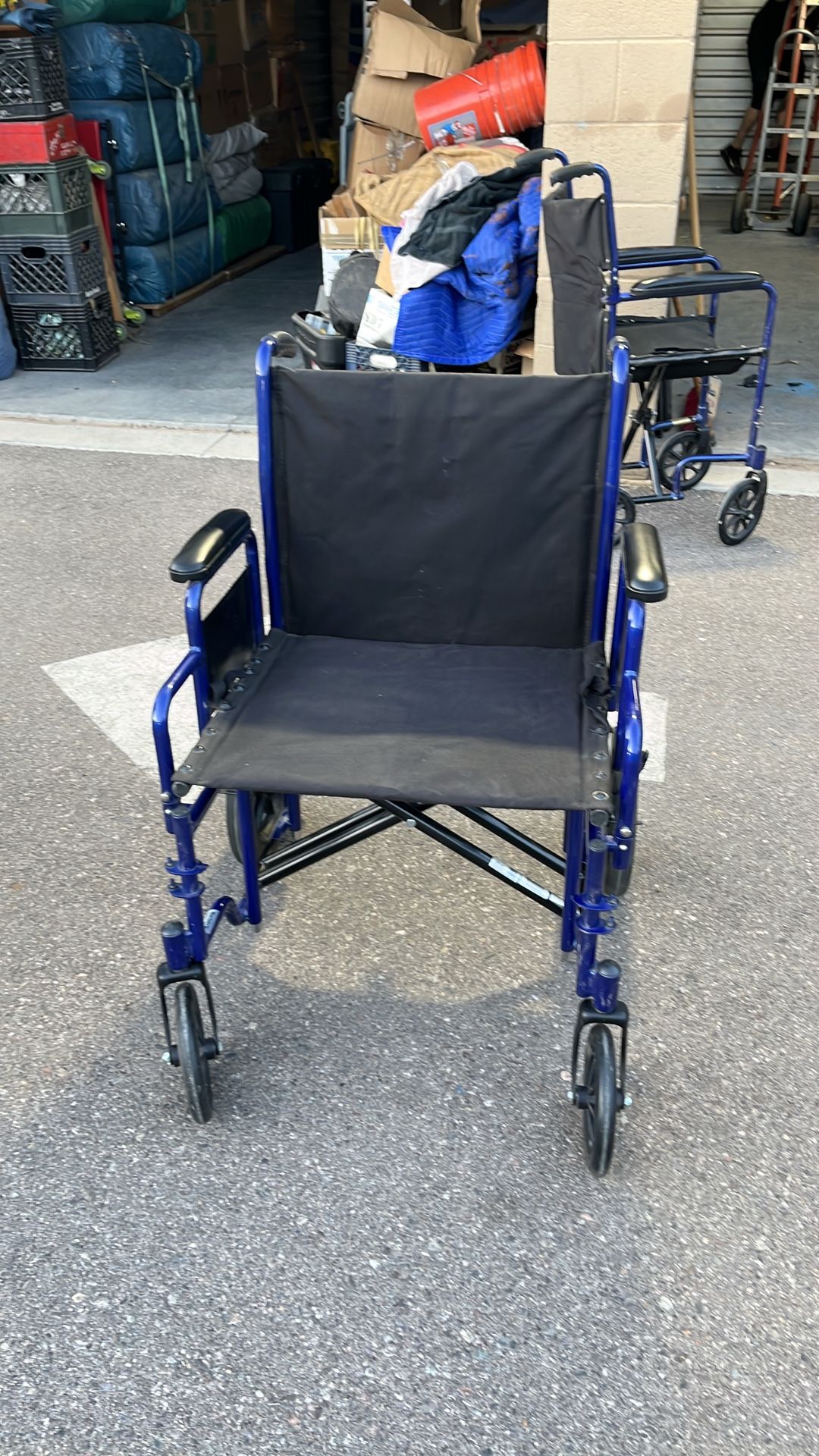 Drive wheelchair