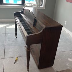 Stand Up Piano