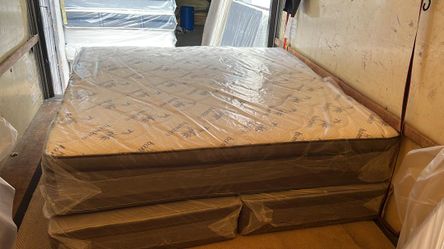 NEW MATTRESS KING SIZE PILLOW TOP WITH BOX SPRING