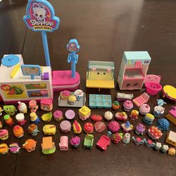 Shopkins Plus Small Mart