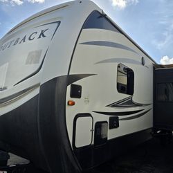 Outback Travel Trailer Rv 32 Ft 