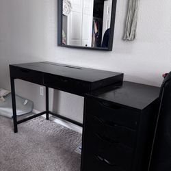 Black Vanity And Mirror