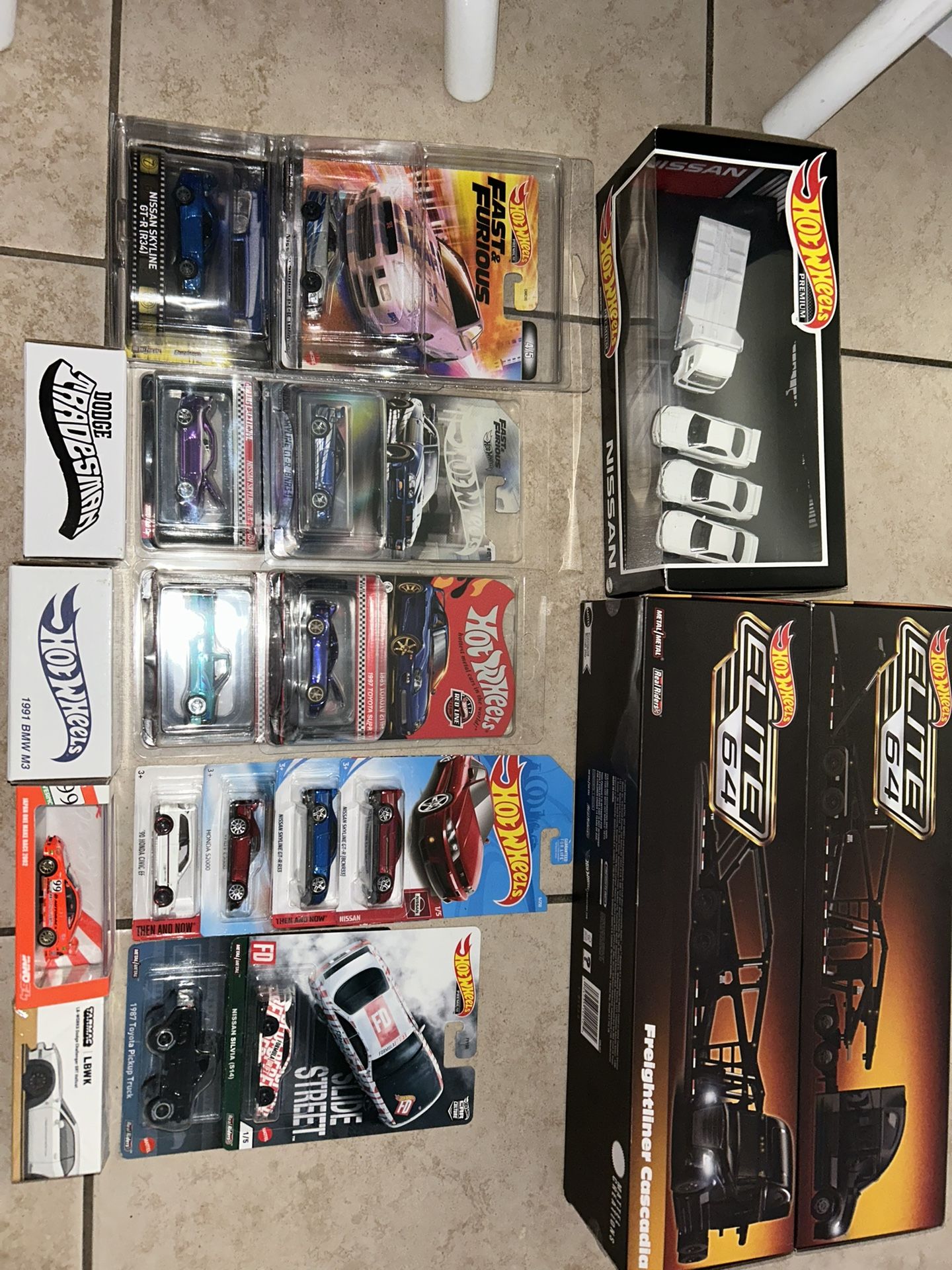 Hot Wheels RLC Diorama Freightliner