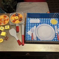 Melissa and Doug Pancake Set