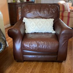 Beautiful Leather Chair!