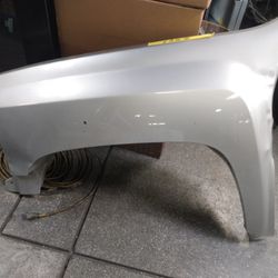 Chevrolet GM SILVERADO Front Left Side Fender