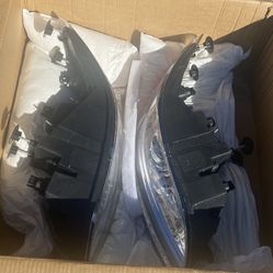 Peterbilt Headlights “Open Box Return”