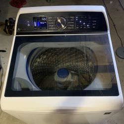 Brand New GE Profile 5.3 cu. ft. Smart Washer (PTW705BSTWS) ✨