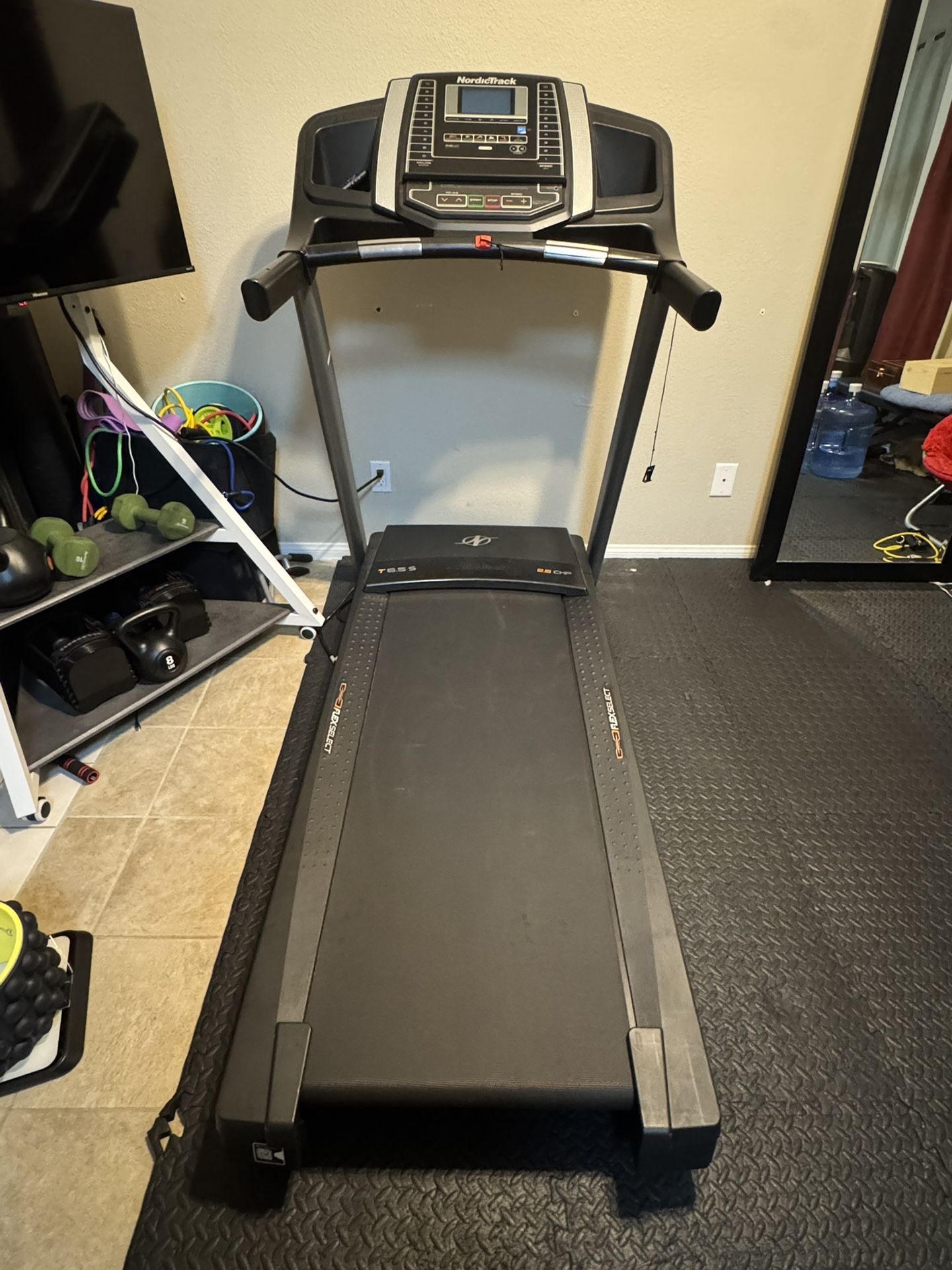 NordicTrack T 6.5 S Treadmill – 2.6 CHP, Incline, FlexSelect Cushioning