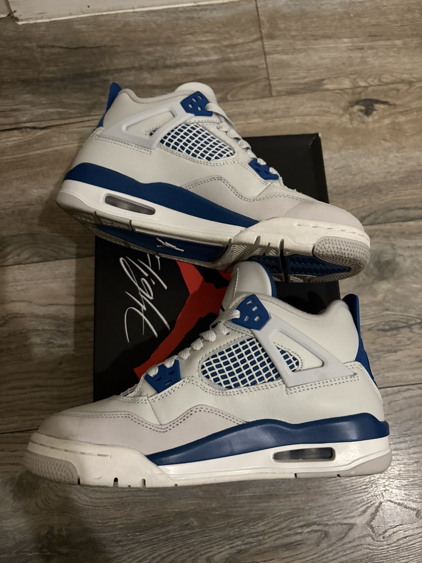 Jordan 4 Retro Military Blue - Size 4.5Y 