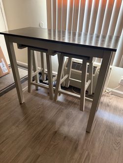 Dining Room with 2 chairs great for compact place