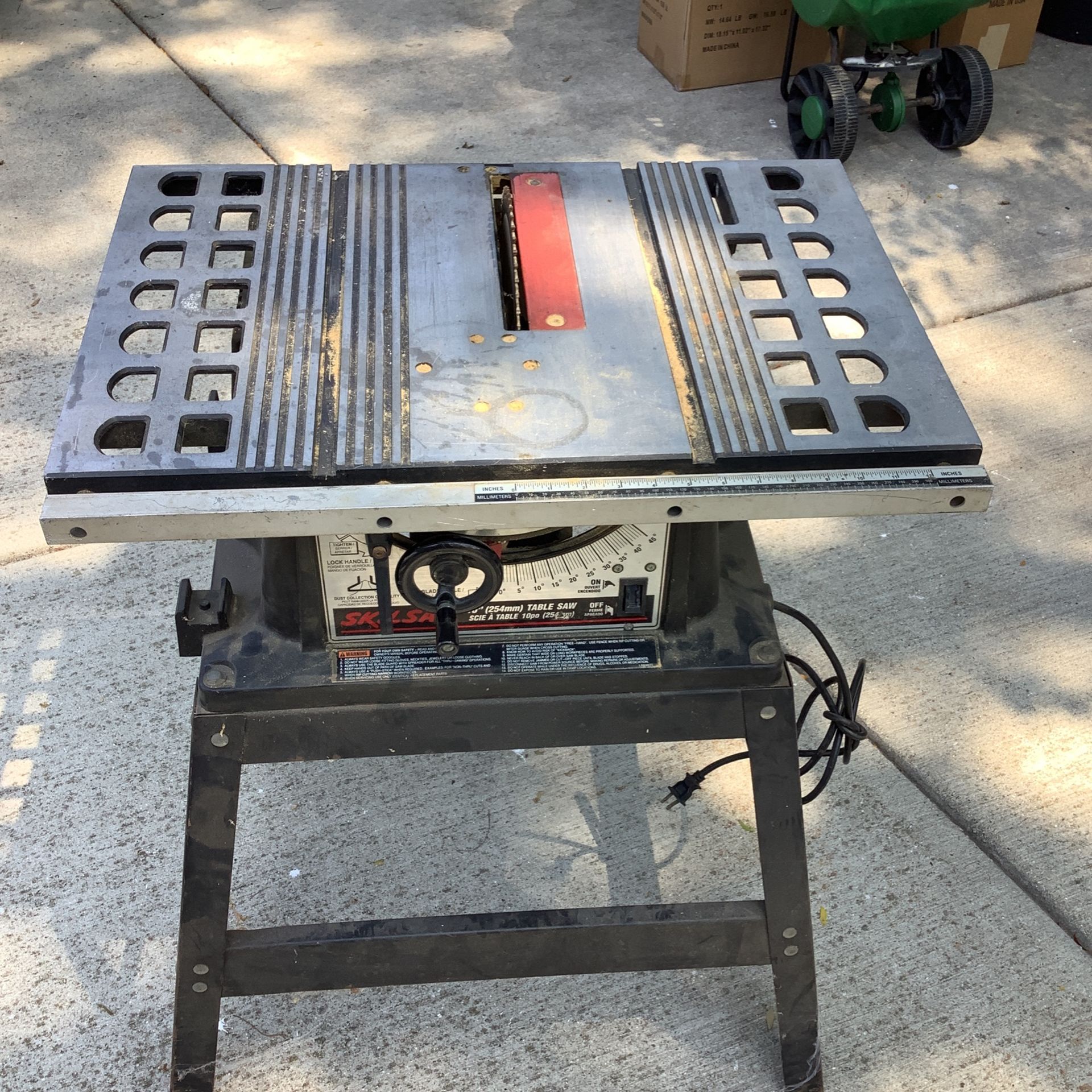 Skilsaw 10” Table Saw