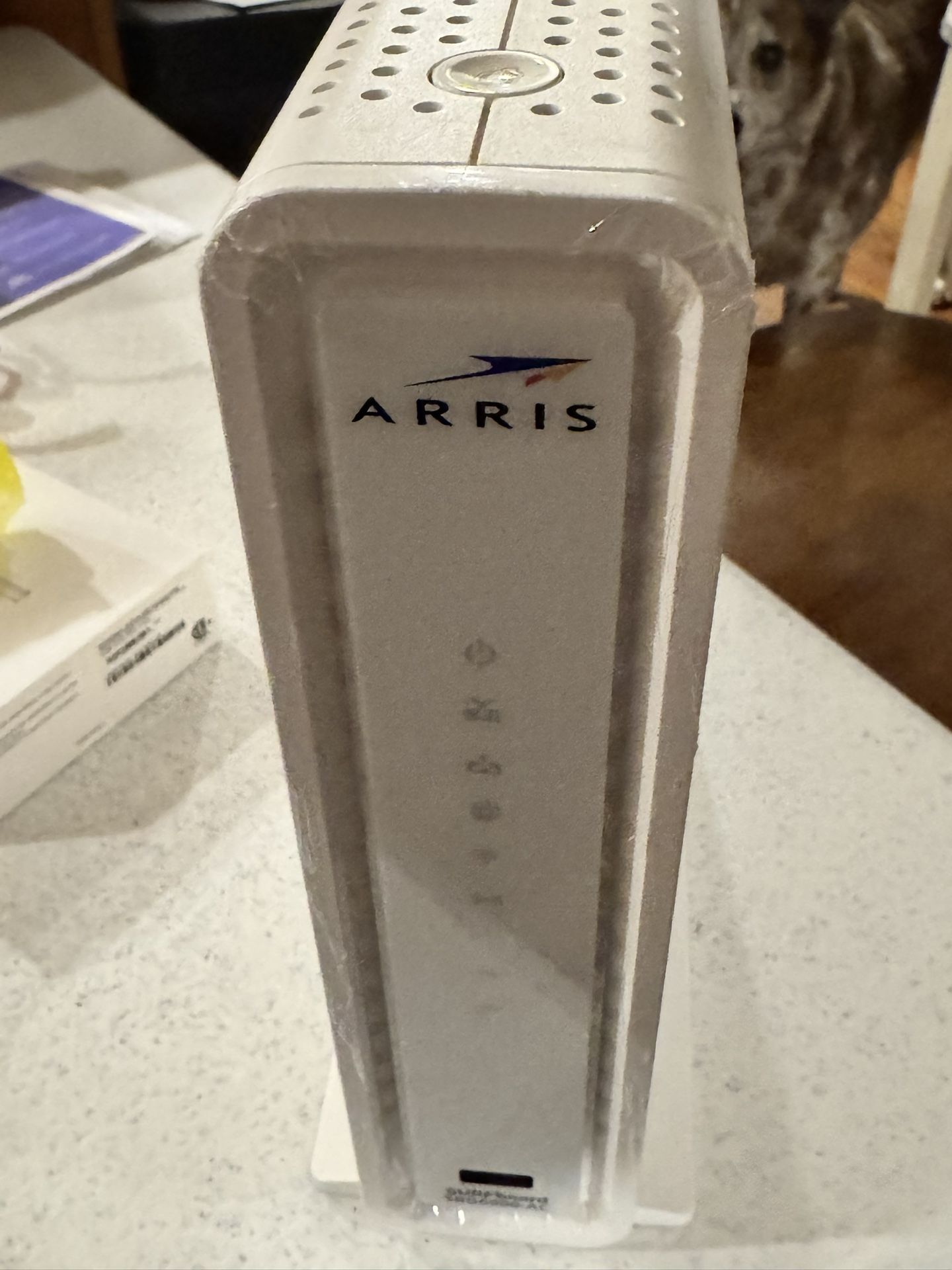 Arias Surfboard Sbg6900 Modem/wifi