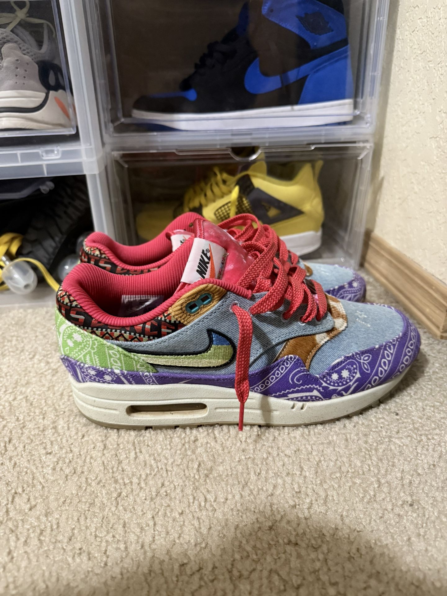 “Far Out” Concepts Air Max 1