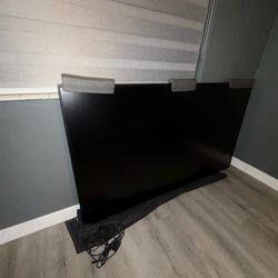 Samsung 98 inch TV (READ DESCRIPTION!!)