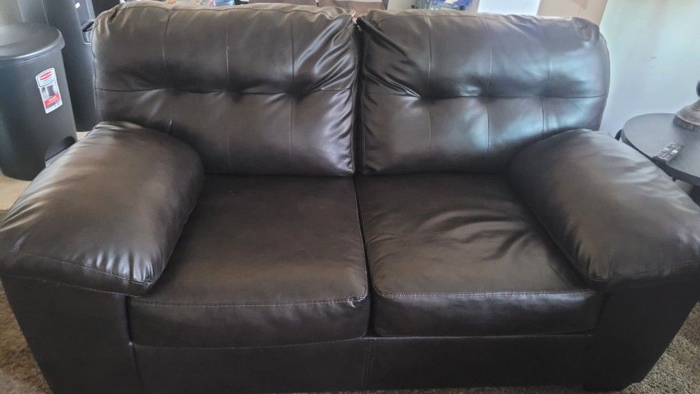 Couches, End Tables, Lamps