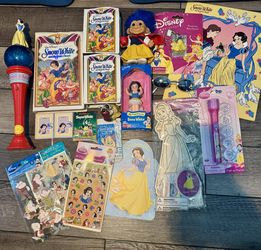 Snow White & The 7 Dwarfs Assortment- 16 Items Mixture of Unopened and opened 
