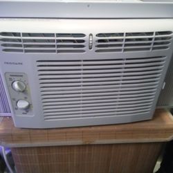 Frigidaire 5000 BTU Window 5nit ac