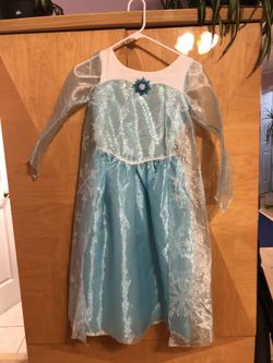 Frozen costumes, for girls.