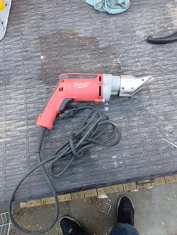 Milwaukee metal shears