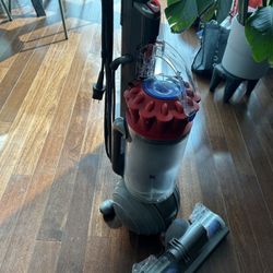 Dyson Ball Vacuum 