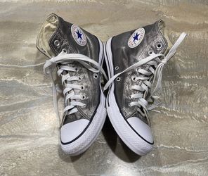 Converse All Star Silver Sneakers Shoes Size Men’s 8 / Women’s 10 