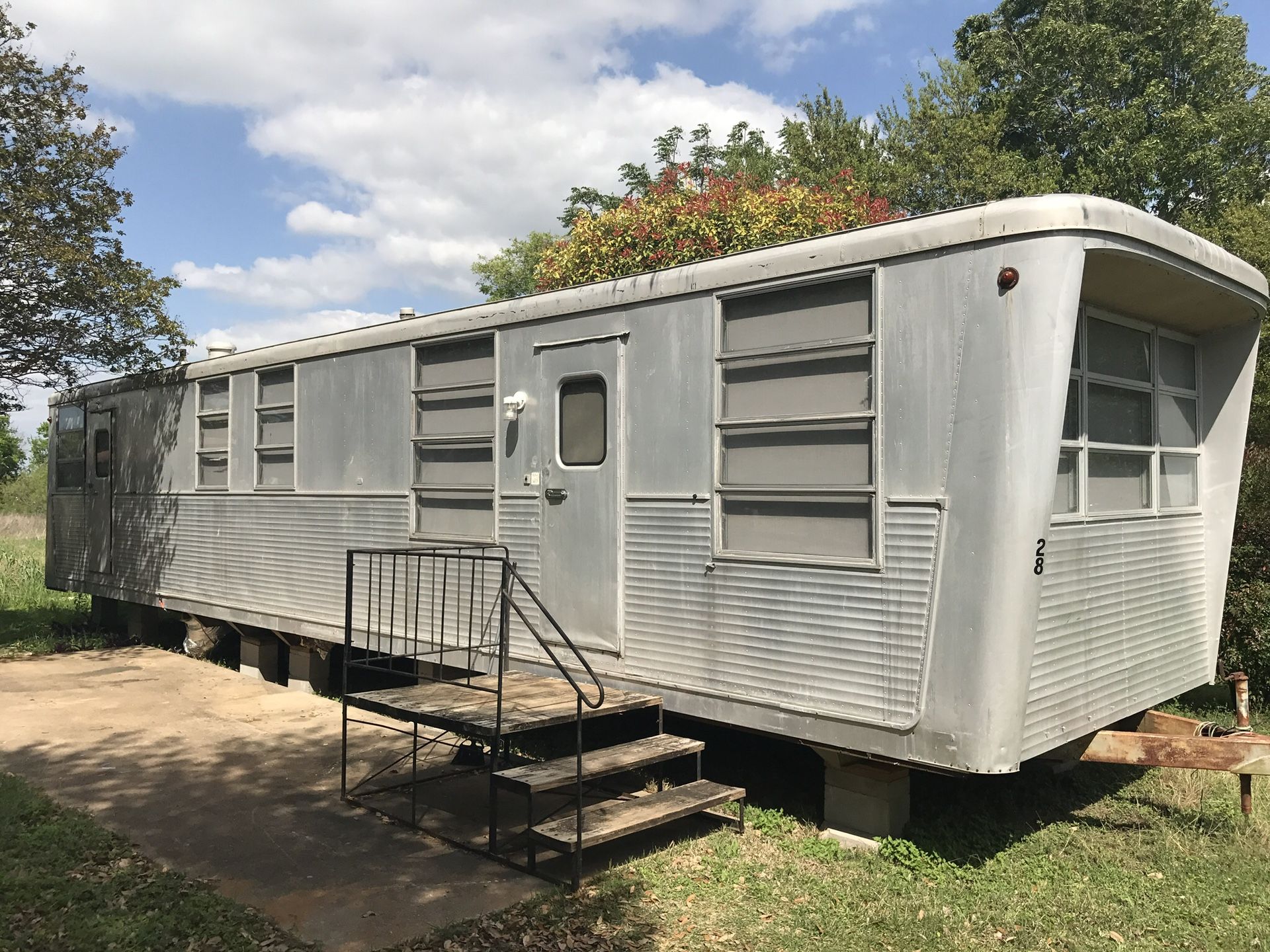Vintage Spartan Trailer 2bd/1bth