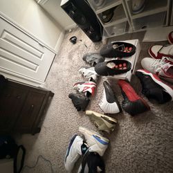 JORDAN RETRO SIZE 14-15 NEED GONE 