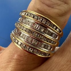 Beautiful! 14K Gold Diamond Ring-Size 7