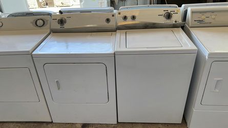 Kenmore Washer and Dryer Set Electric White Large Capacity
